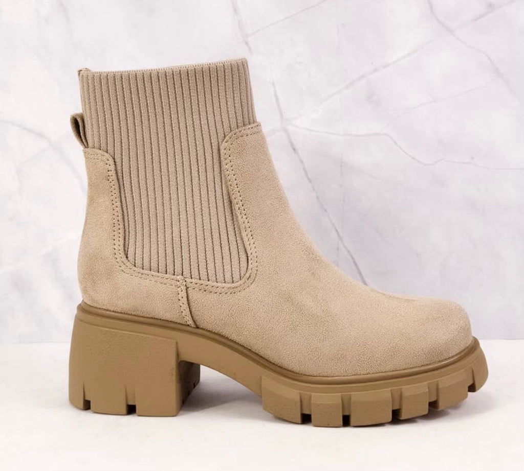 Wheat Chelsea Boots